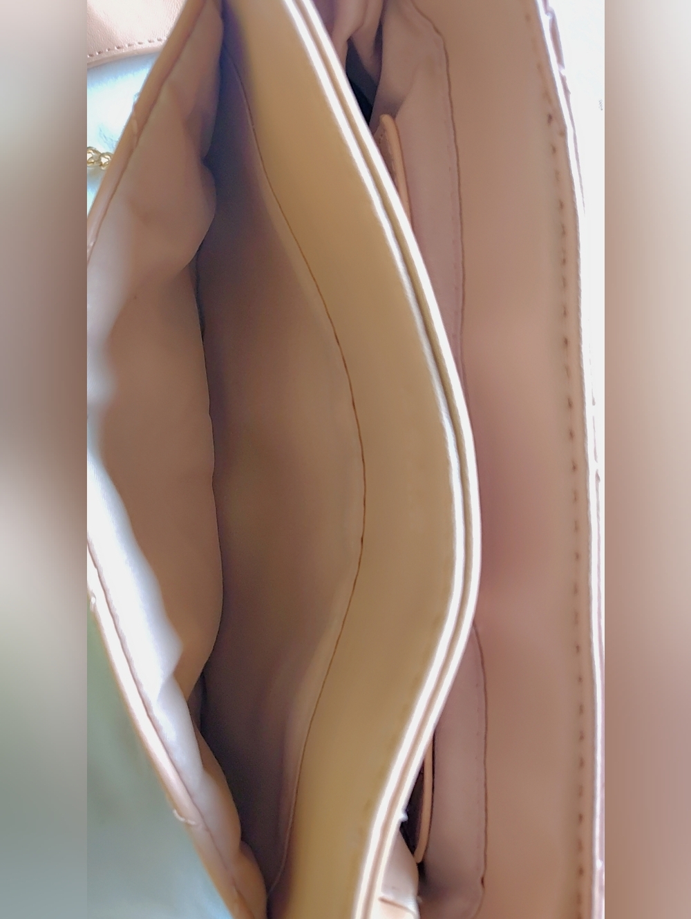 𝐁𝐞𝐛𝐞 𝐐𝐮𝐢𝐥𝐭𝐞𝐝 𝐃𝐢𝐚𝐦𝐨𝐧𝐝 𝐂𝐡𝐚𝐢𝐧 𝐂𝐫𝐨𝐬𝐬𝐛𝐨𝐝𝐲 - Picture 6 of 12